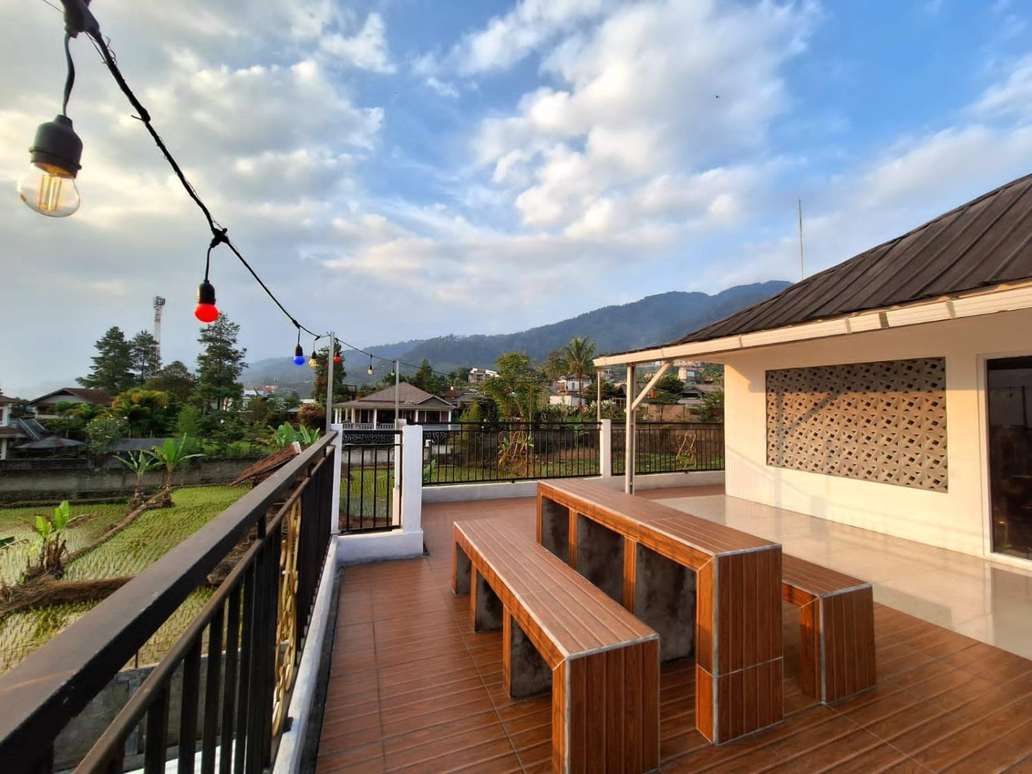Villa Putih Cisarua Exterior foto